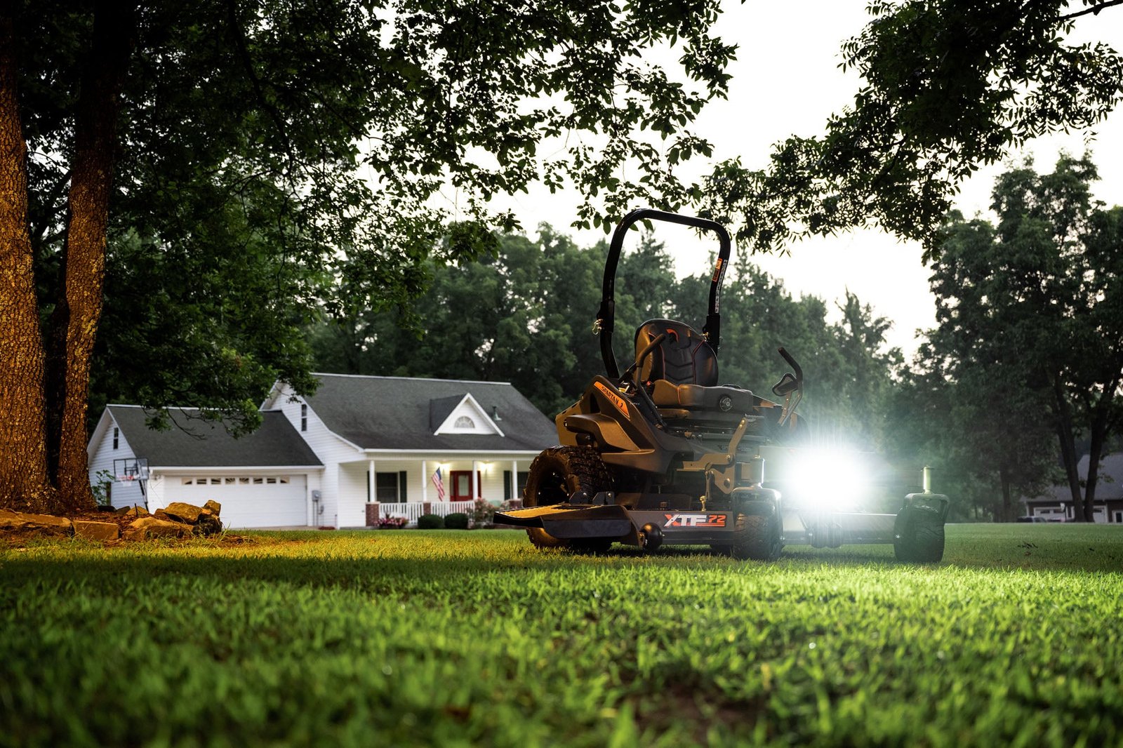 Spartan SRT-XD 61" COMMERCIAL ZERO-TURN MOWER W/ Vanguard (37 HP EFI) (SSXD161993VE) - Image 12