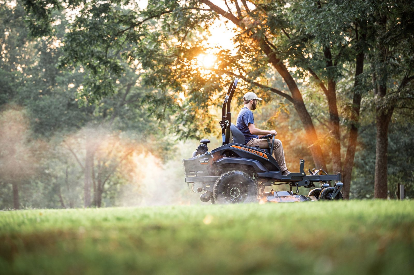 Spartan SRT-XD 61" COMMERCIAL ZERO-TURN MOWER W/ Vanguard (37 HP EFI) (SSXD161993VE) - Image 10
