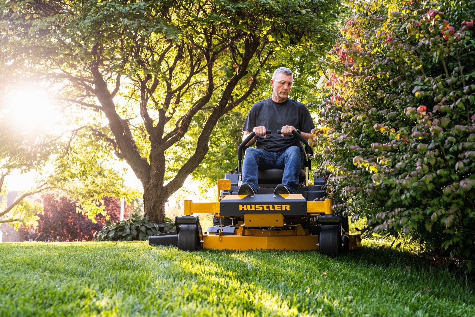 HUSTLER RAPTOR XL 54" ZERO-TURN MOWER W/ KAWASAKI FR691 (23HP) 939876 - Image 4